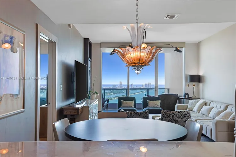 900 Biscayne Bay #4409 image #6