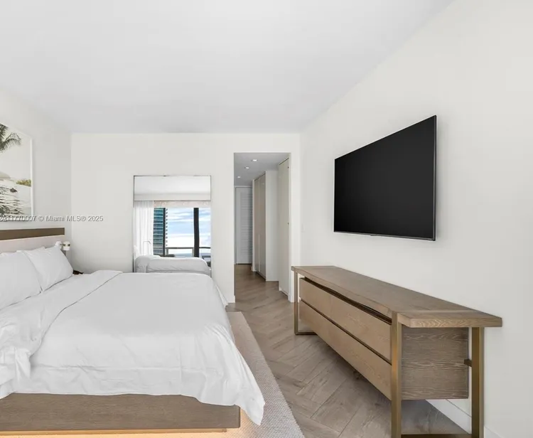 W South Beach #1604 image #15