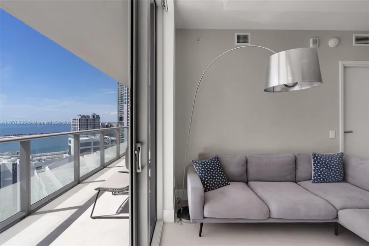 Brickell House #3403 image #12