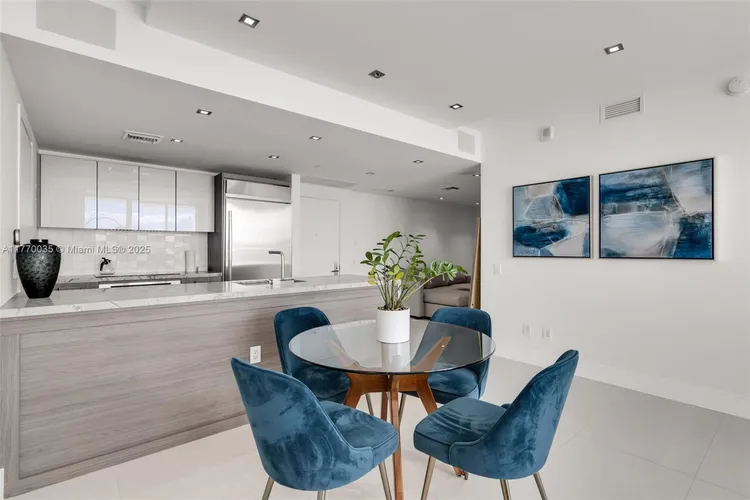 Brickell House #3403 image #13