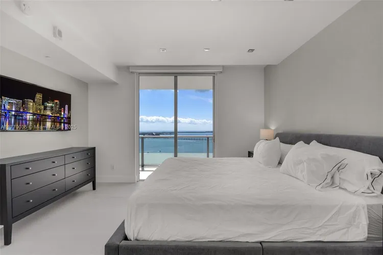 Brickell House #3403 image #17