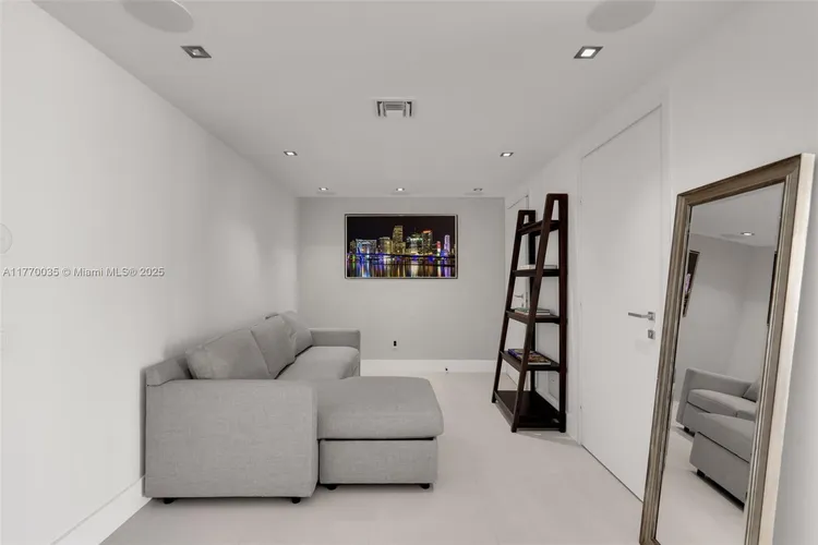 Brickell House #3403 image #6