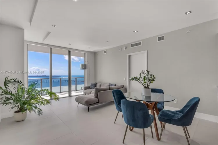 Brickell House #3403 image #8