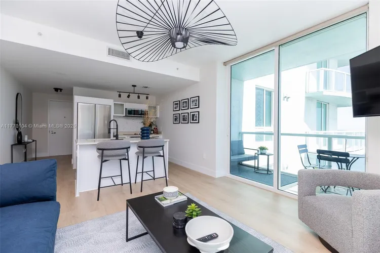 Quantum on the Bay #4503 image #10