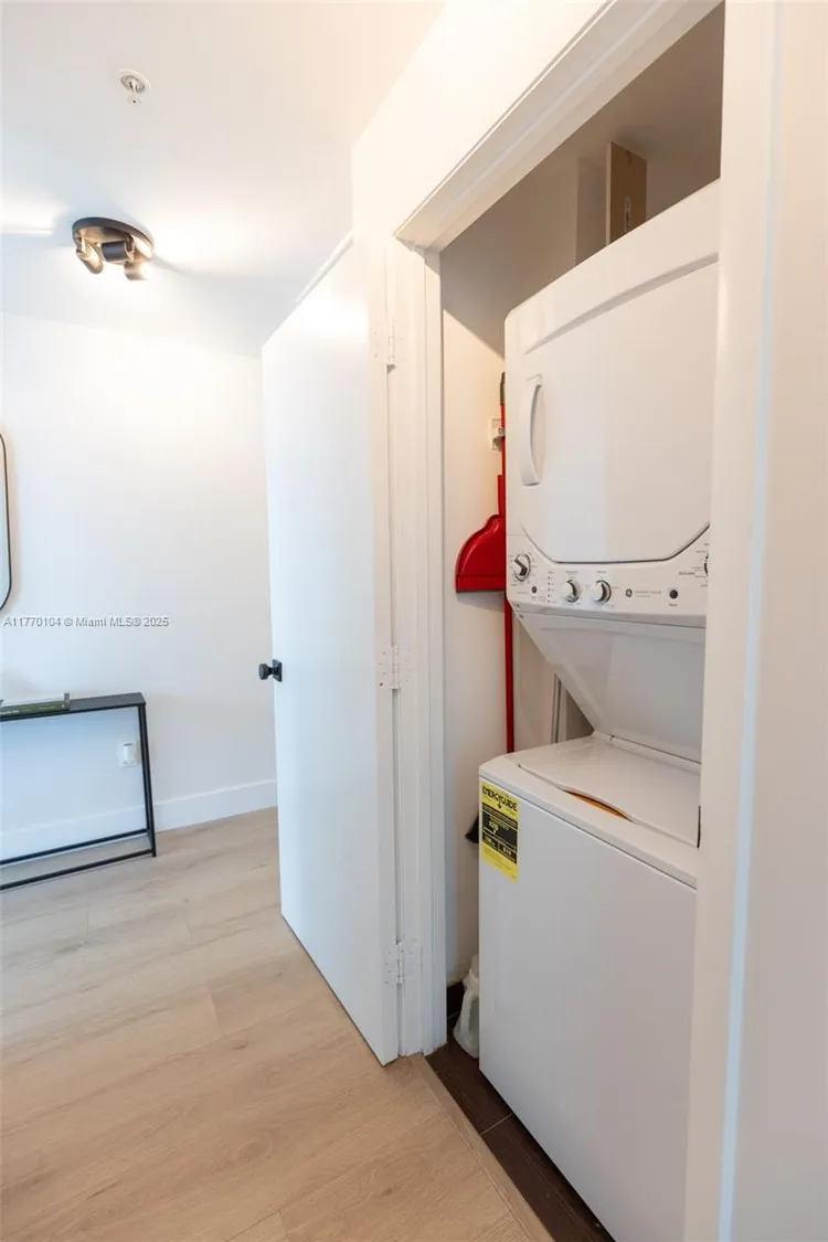 Quantum on the Bay #4503 image #16