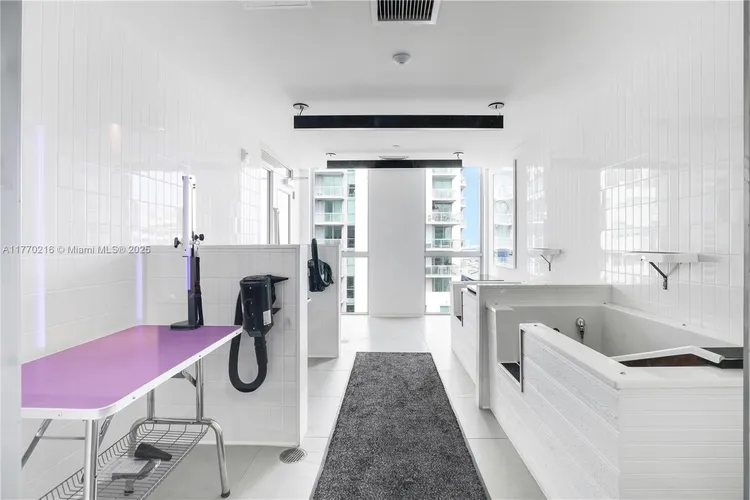 YotelPad #3105 image #18