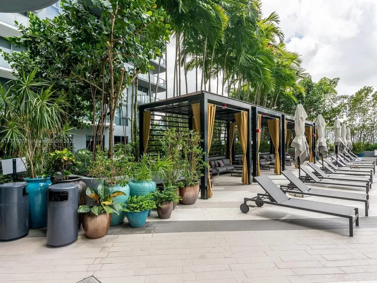 Hyde Midtown #1015 image #11