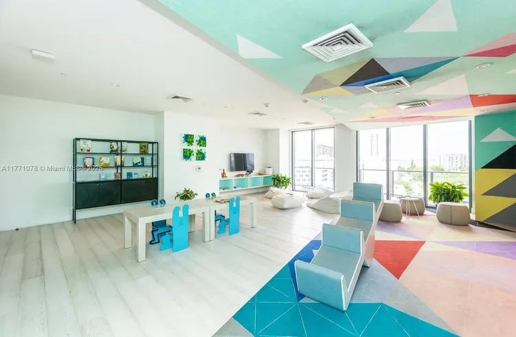 Hyde Midtown #1015 image #16