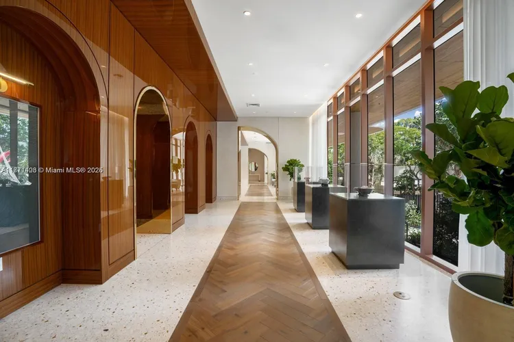 Mr. C Residences Bayshore Tower #1009 image #20