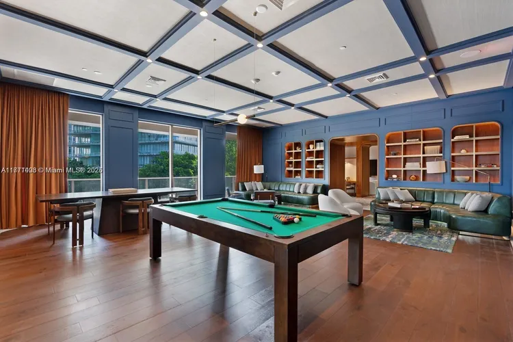 Mr. C Residences Bayshore Tower #1009 image #9