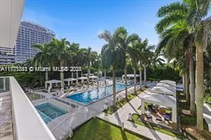 Grovenor House #708 image #16