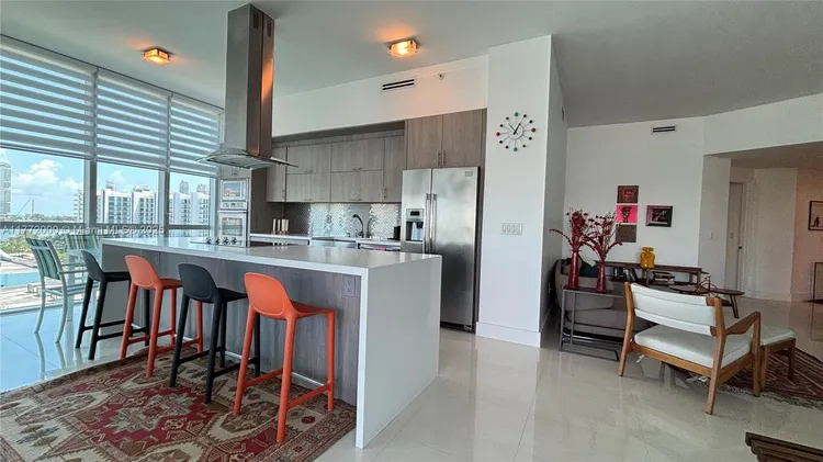 Atrium #2-1002 image #16