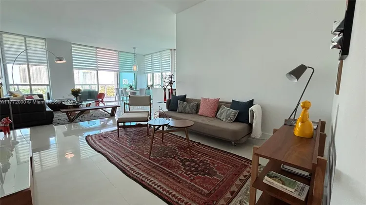 Atrium #2-1002 image #19