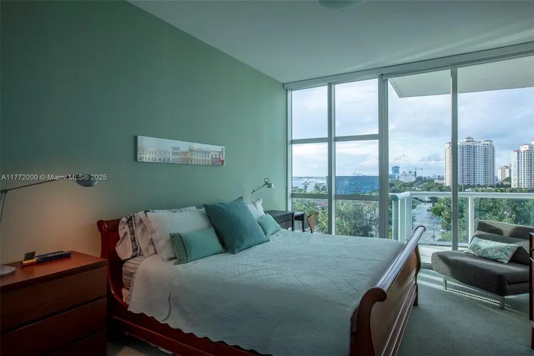 Atrium #2-1002 image #23