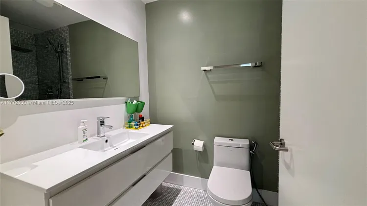 Atrium #2-1002 image #30