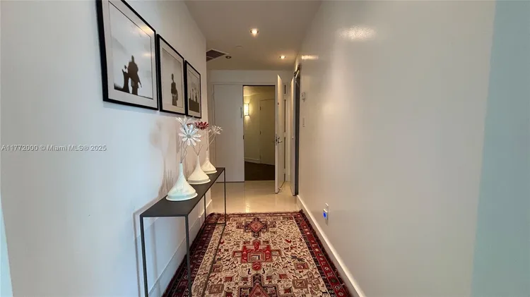 Atrium #2-1002 image #33