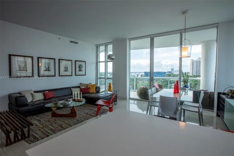 Atrium #2-1002 image #6