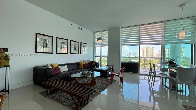 Atrium #2-1002 image #7