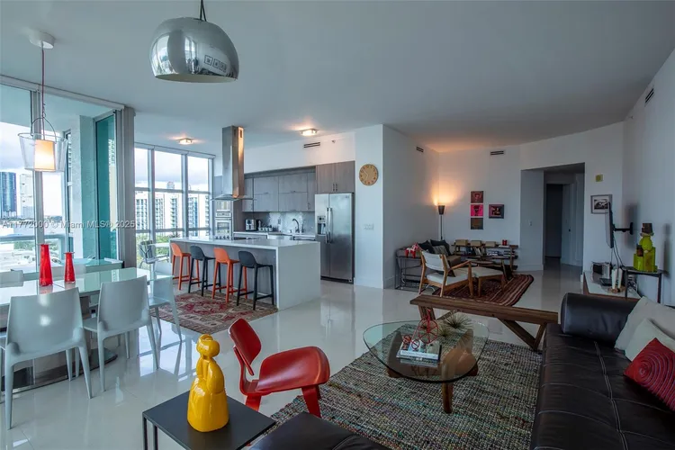 Atrium #2-1002 image #9