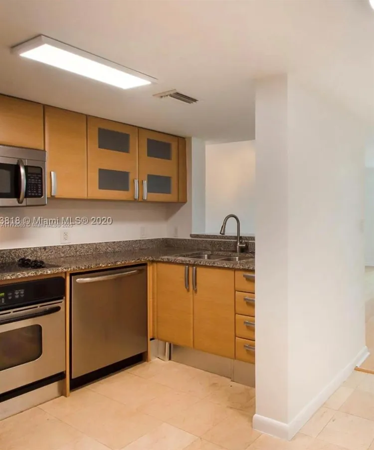 Skyline On Brickell #1803 image #6