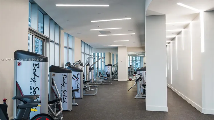 Aria on the Bay #1810 image #34