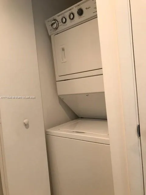 Icon Brickell I #4412 image #13