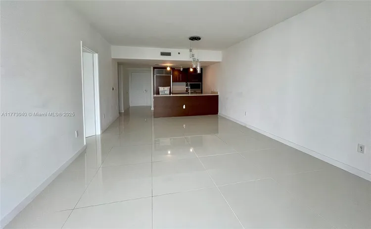 Icon Brickell I #4412 image #6