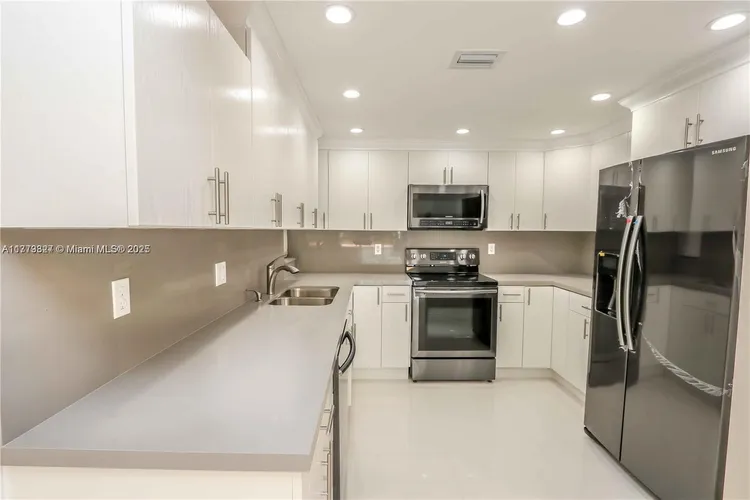 Coronado #2106 image #8