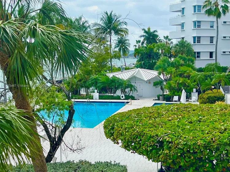 Belle Plaza #210 image #10