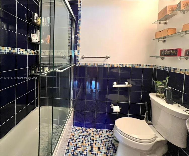 Belle Plaza #210 image #9