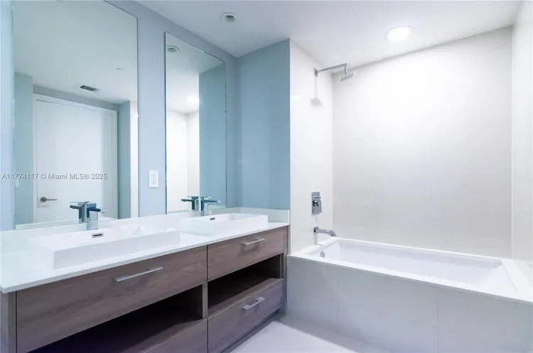 Dua Miami (SLS Hotel and Residences) #1502 image #27