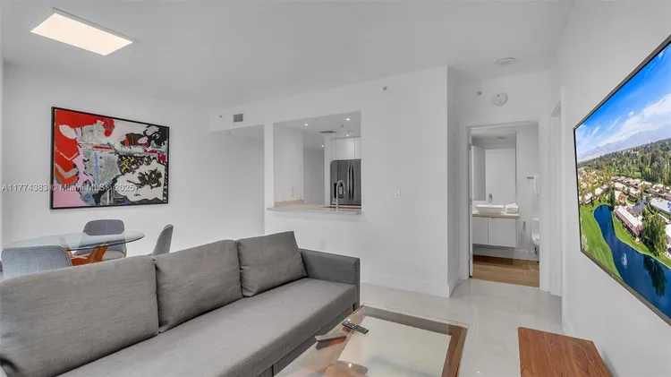 Fortune House #1801 image #10