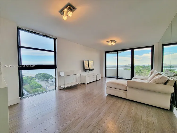 Brickell Park #1207 image #7