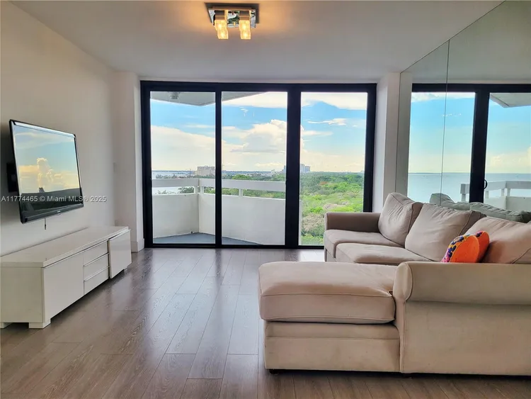 Brickell Park #1207 image #8