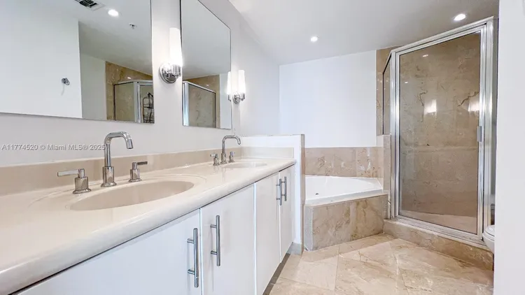 360 Condo #619 image #7