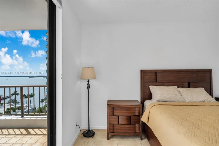 Villa Regina Condo #808 image #17