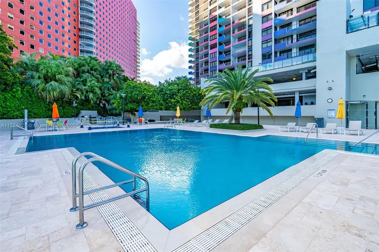 Villa Regina Condo #808 image #40