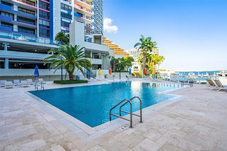 Villa Regina Condo #808 image #41