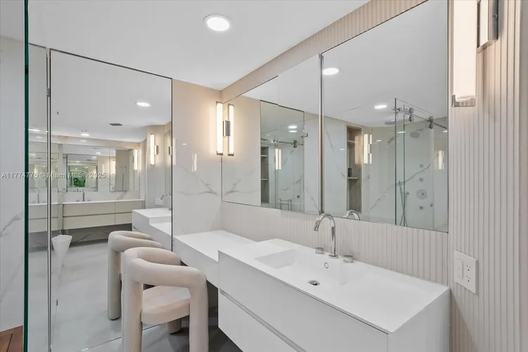 Il Villaggio #809 image #18