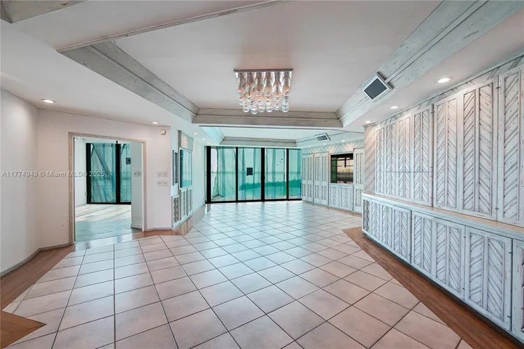 Palm Bay Towers #11N image #19