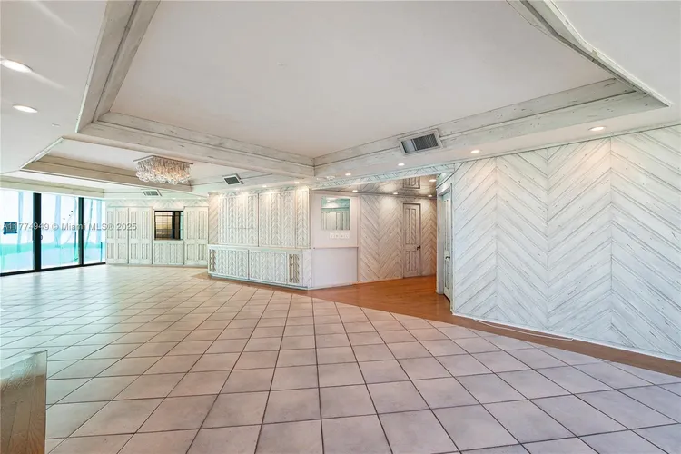 Palm Bay Towers #11N image #20