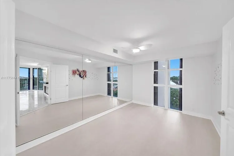 Towers of Quayside Condo #1 #602 image #11