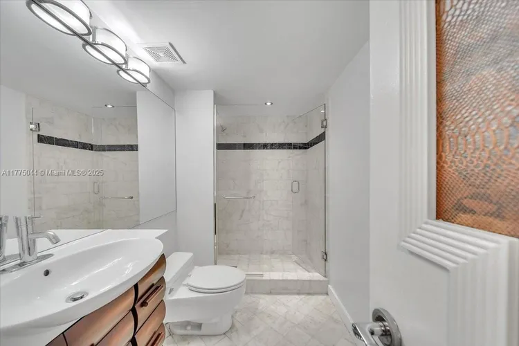 Towers of Quayside Condo #1 #602 image #20