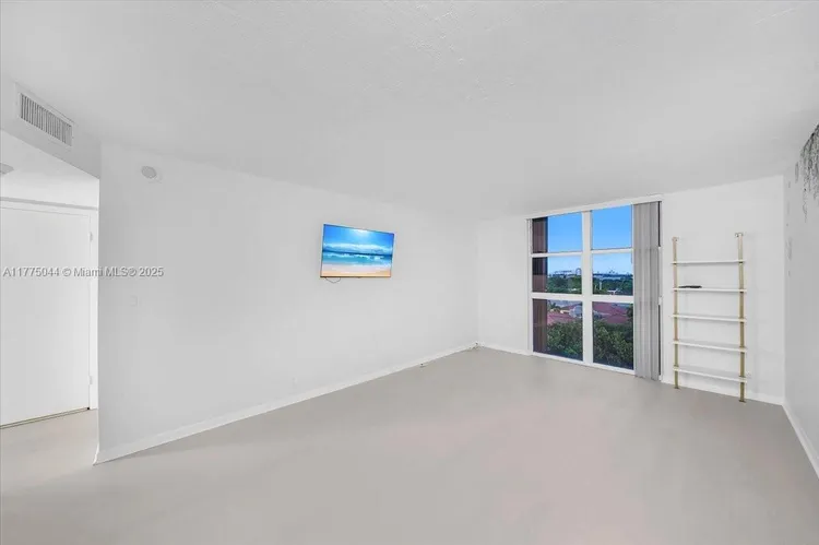 Towers of Quayside Condo #1 #602 image #28