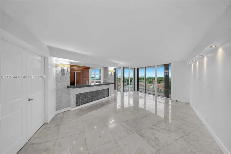 Towers of Quayside Condo #1 #602 image #39