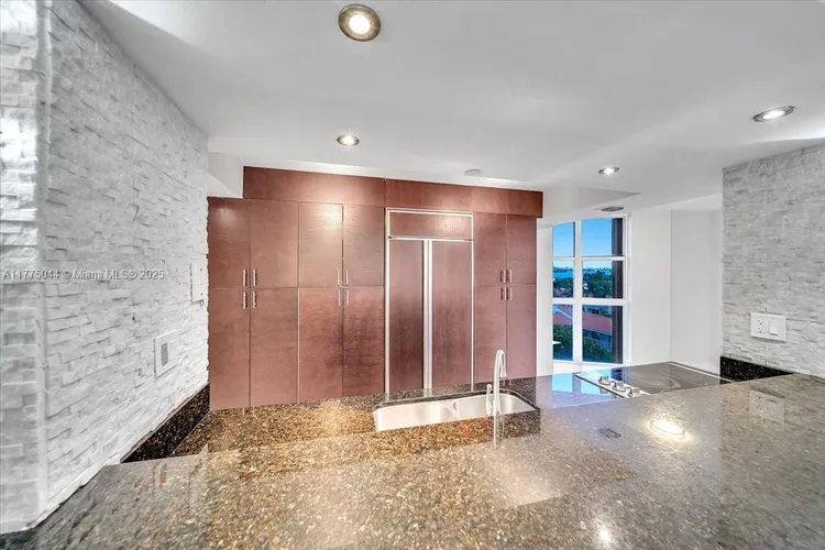 Towers of Quayside Condo #1 #602 image #41