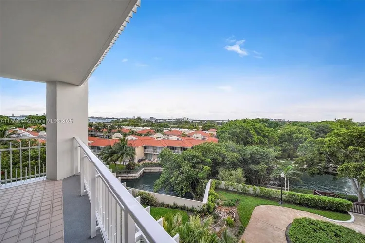 Towers of Quayside Condo #1 #602 image #6