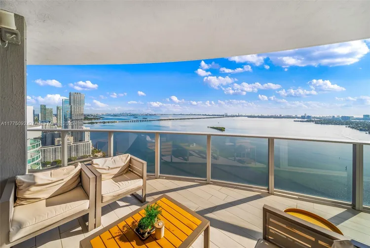 Aria on the Bay #4115 image #1