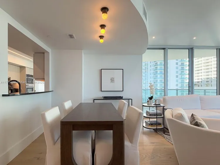 Jade Brickell #1102 image #7