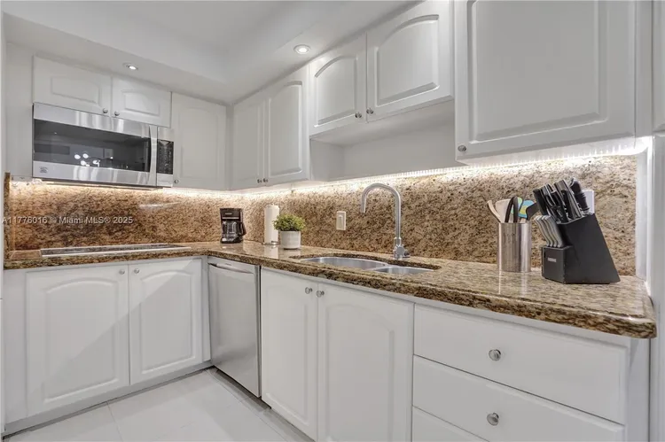 The Tides On Hollywood Beach #11V image #15